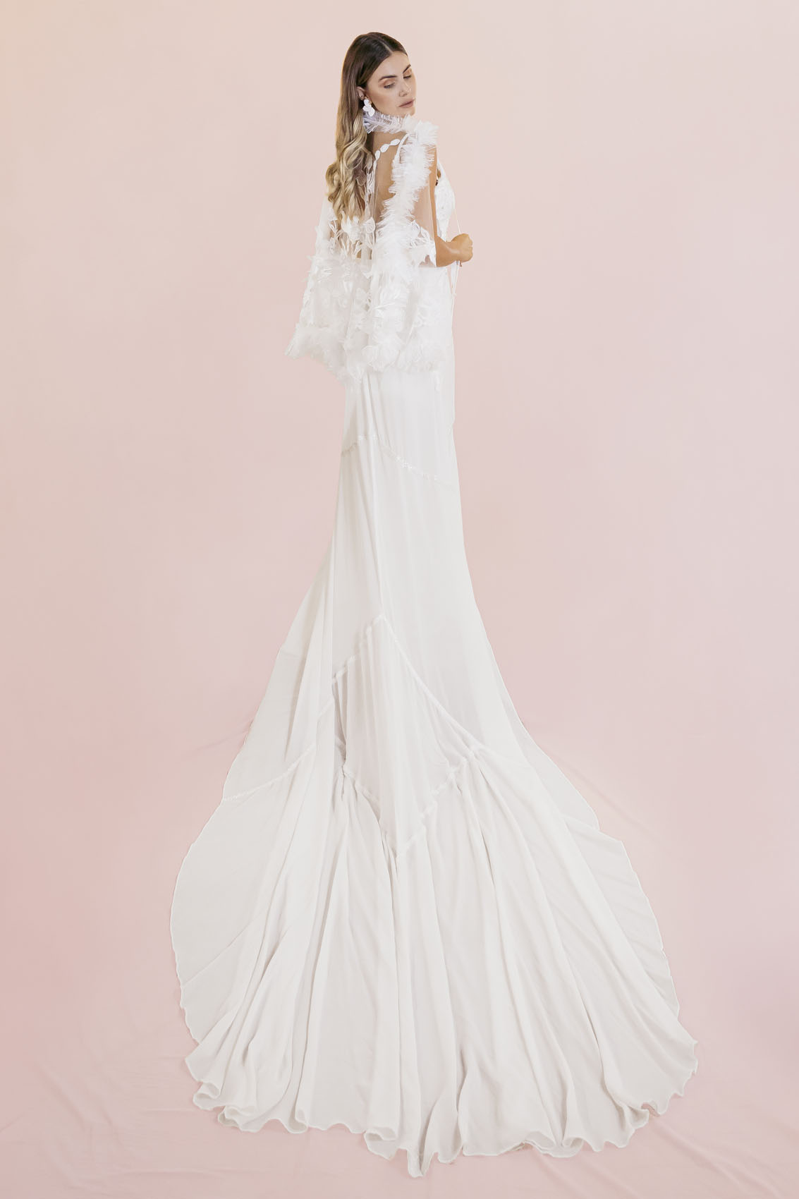 capa sara - Atelieria trajes para noivas - sc - brasil